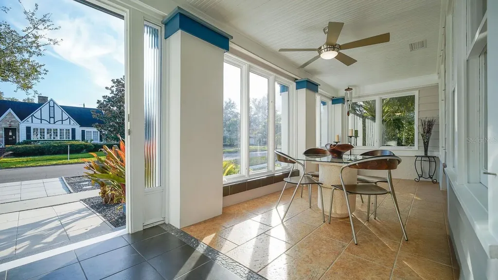 115 21st Avenue NE St Petersburg FL 33704