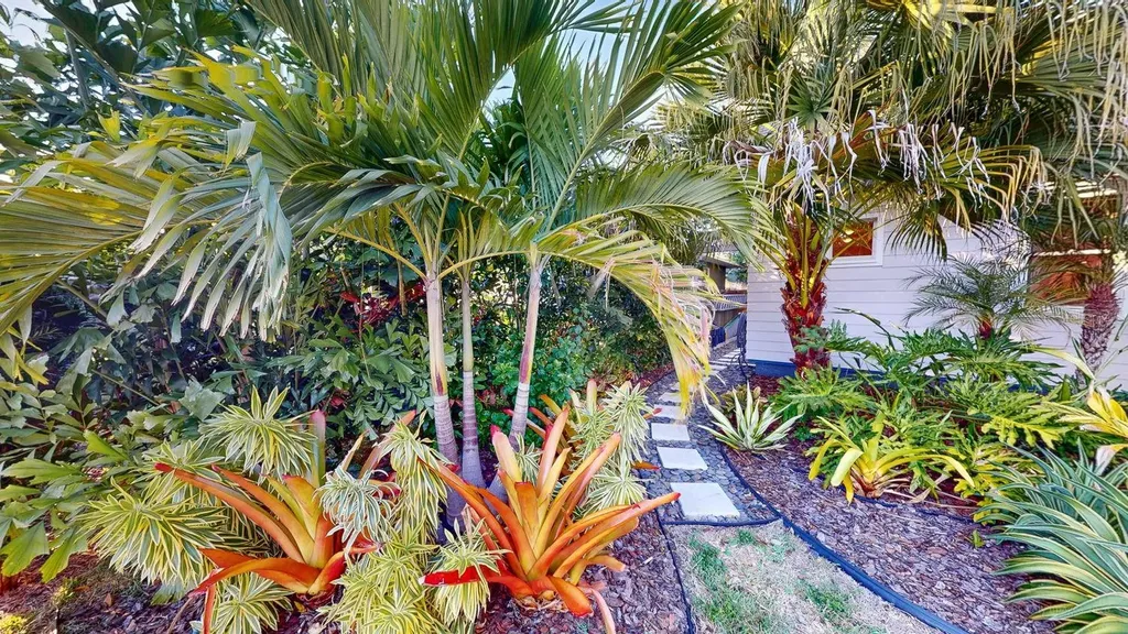 115 21st Avenue NE St Petersburg FL 33704