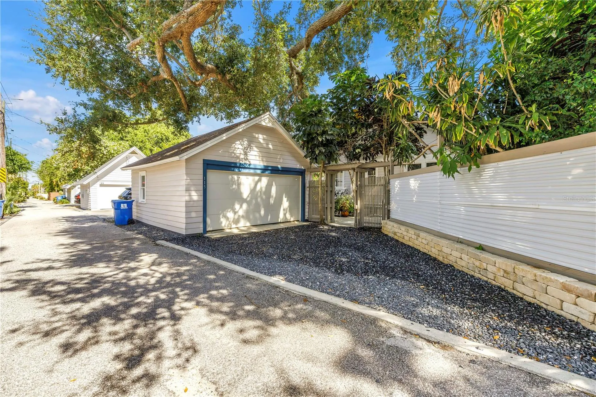 115 21st Avenue NE St Petersburg FL 33704