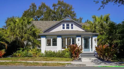115 21st Avenue NE St Petersburg FL 33704