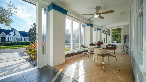 115 21st Avenue NE St Petersburg FL 33704