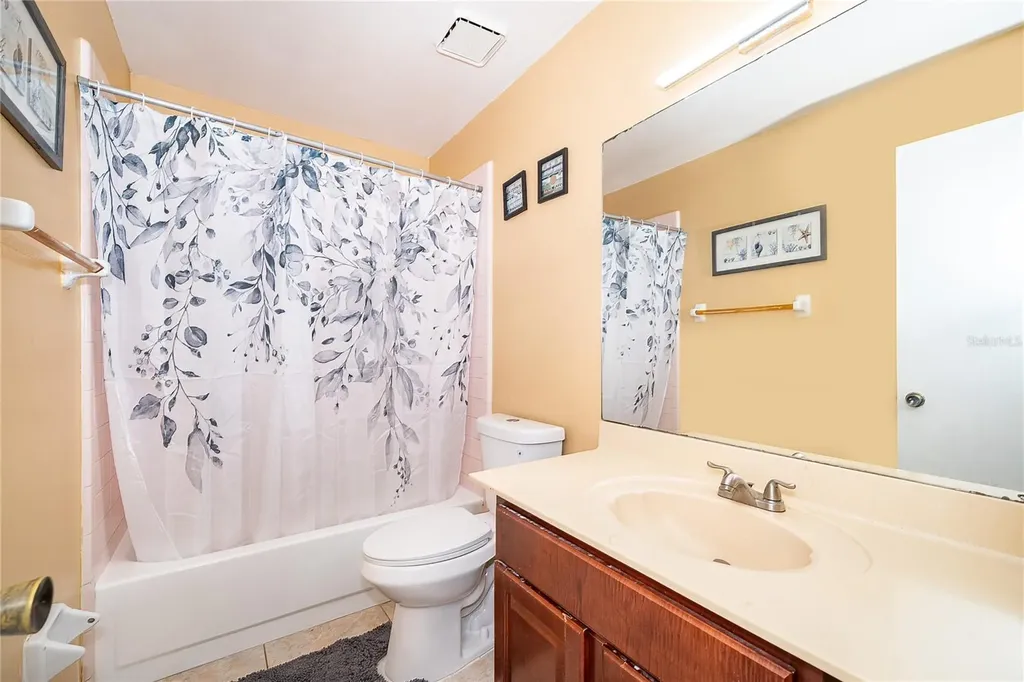 6733 Meritmoor Circle Orlando FL 32818