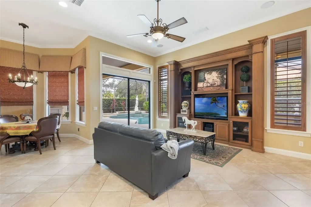 25514 High Hampton Circle Sorrento FL 32776