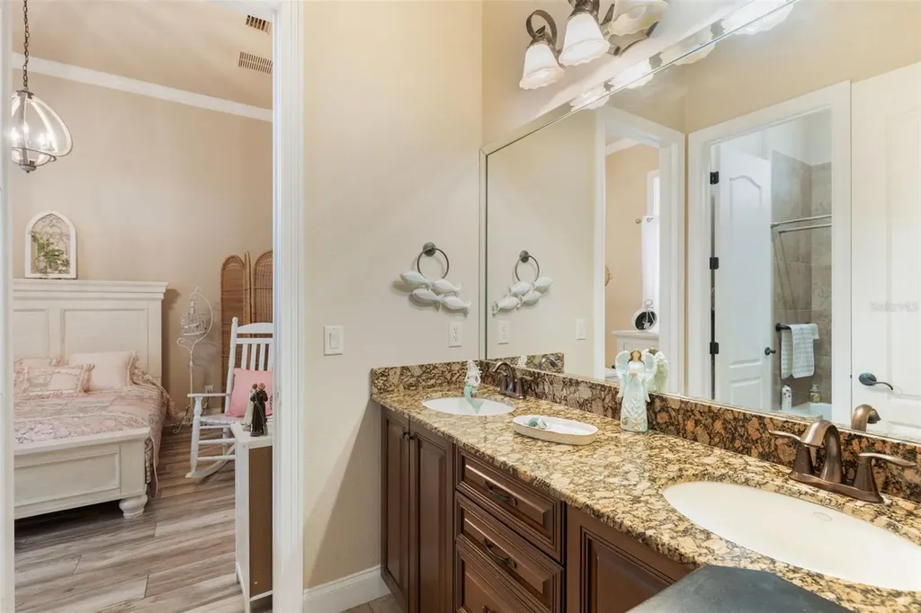 25514 High Hampton Circle Sorrento FL 32776