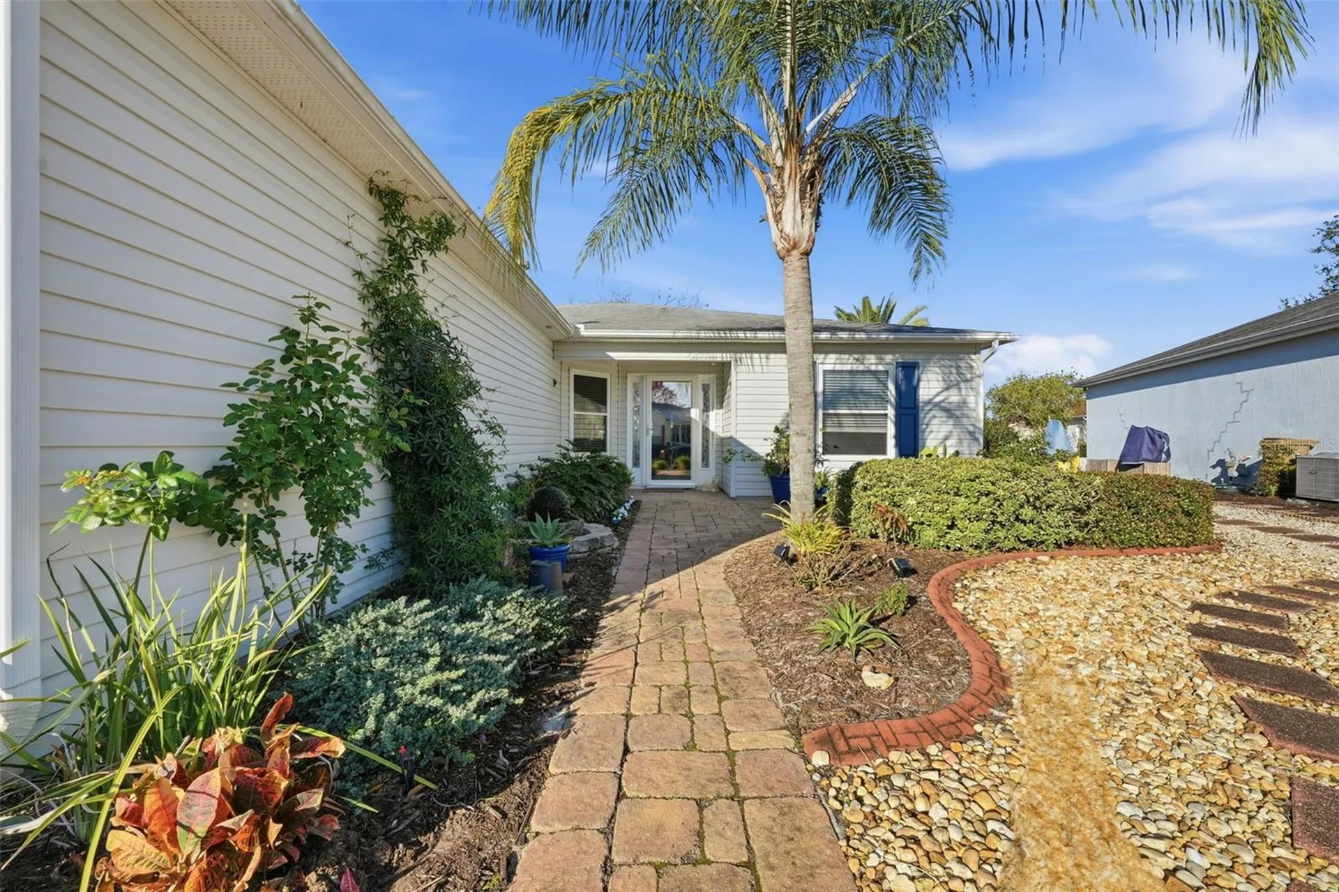 1145 Meadowbend Drive Leesburg FL 34748