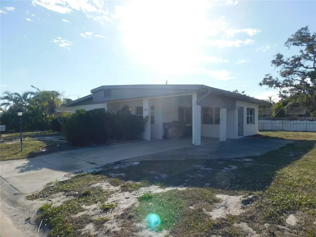 1116 65th Street NW Bradenton FL 34209