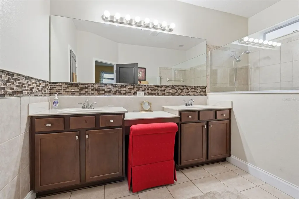 4737 Blackthorn Circle Kissimmee FL 34758