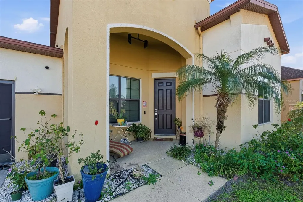 4737 Blackthorn Circle Kissimmee FL 34758
