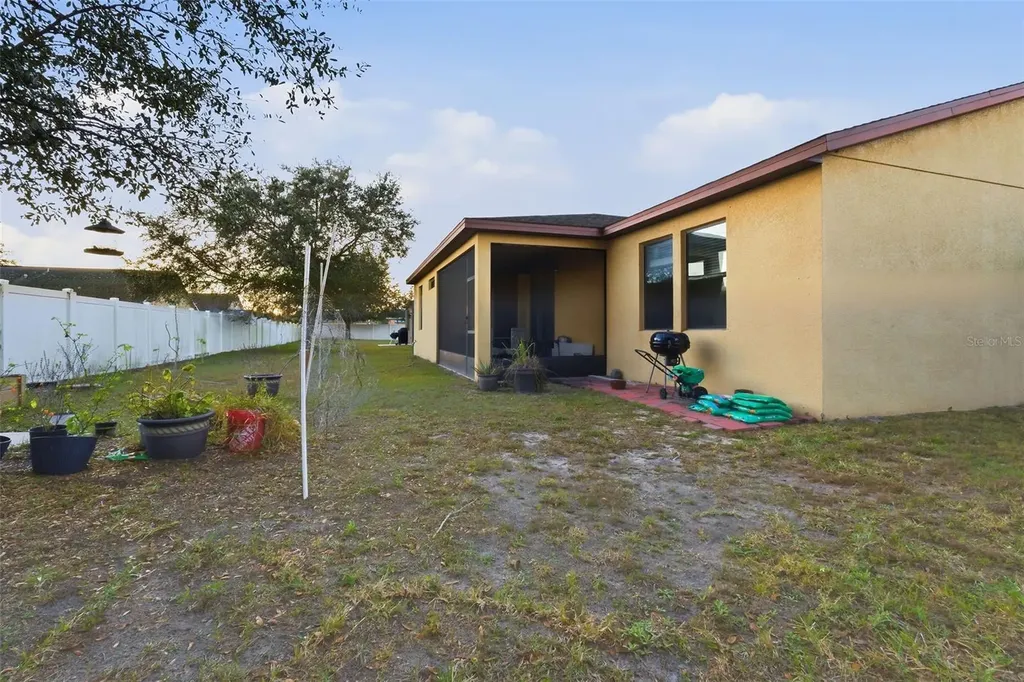 4737 Blackthorn Circle Kissimmee FL 34758