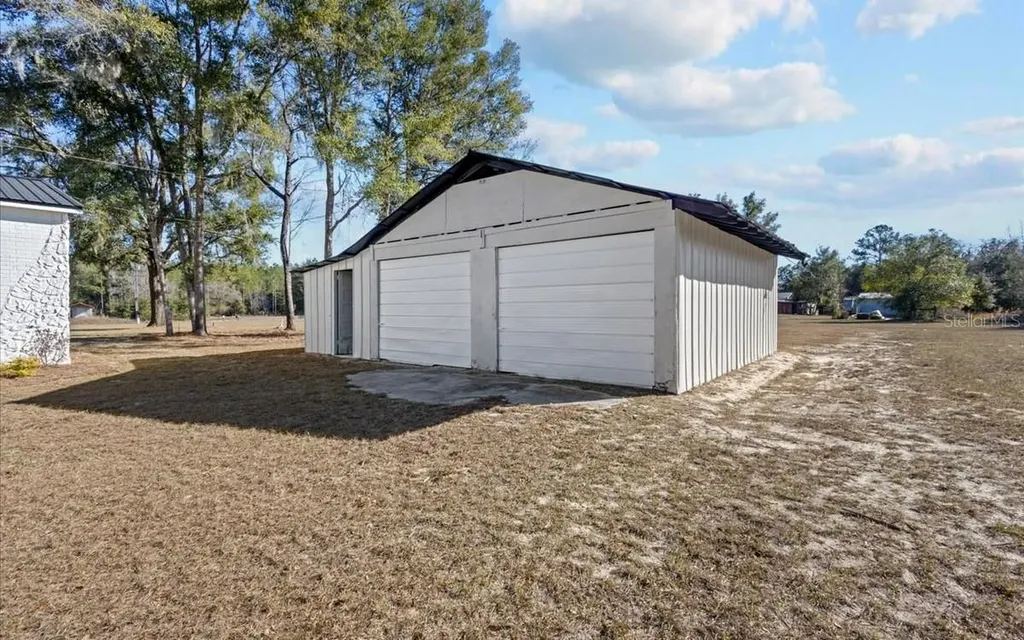 1564 S State Road 349 Branford FL 32008