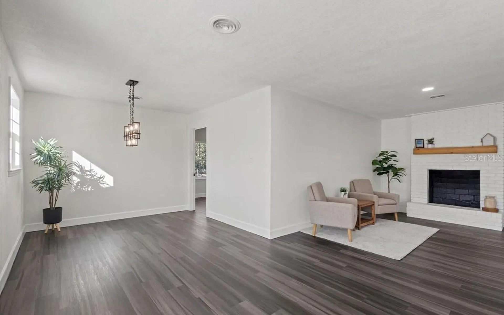 1564 S State Road 349 Branford FL 32008