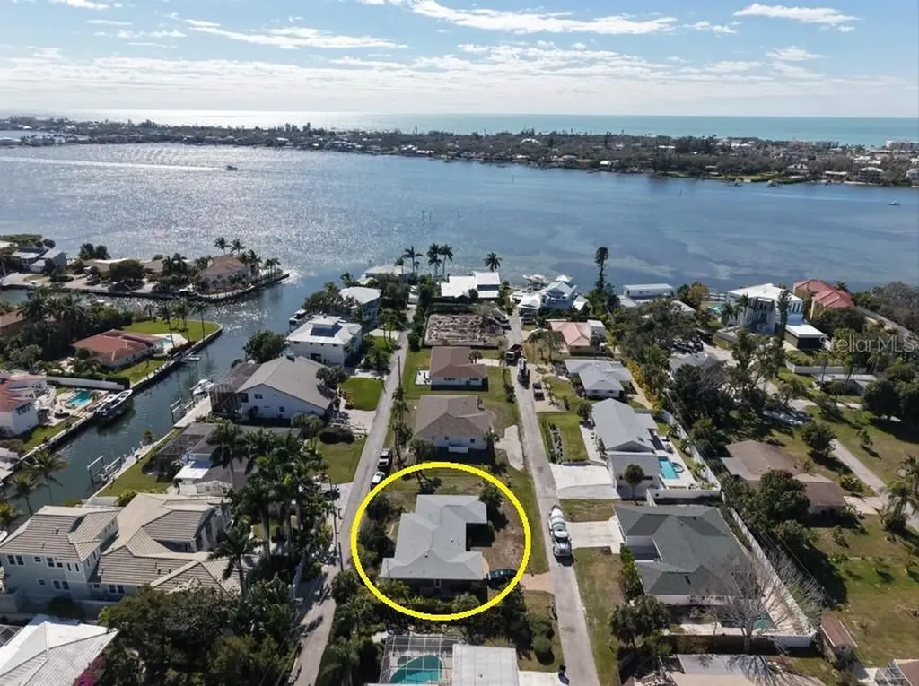 1648 Idle Lane Sarasota FL 34231
