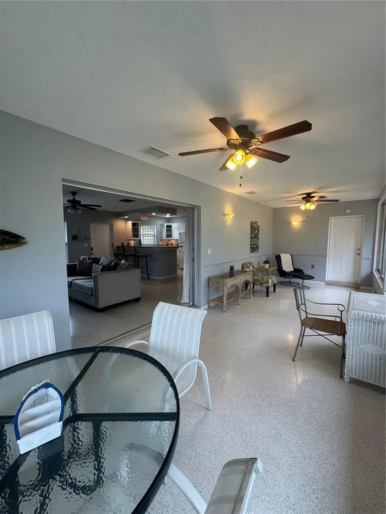 1648 Idle Lane Sarasota FL 34231