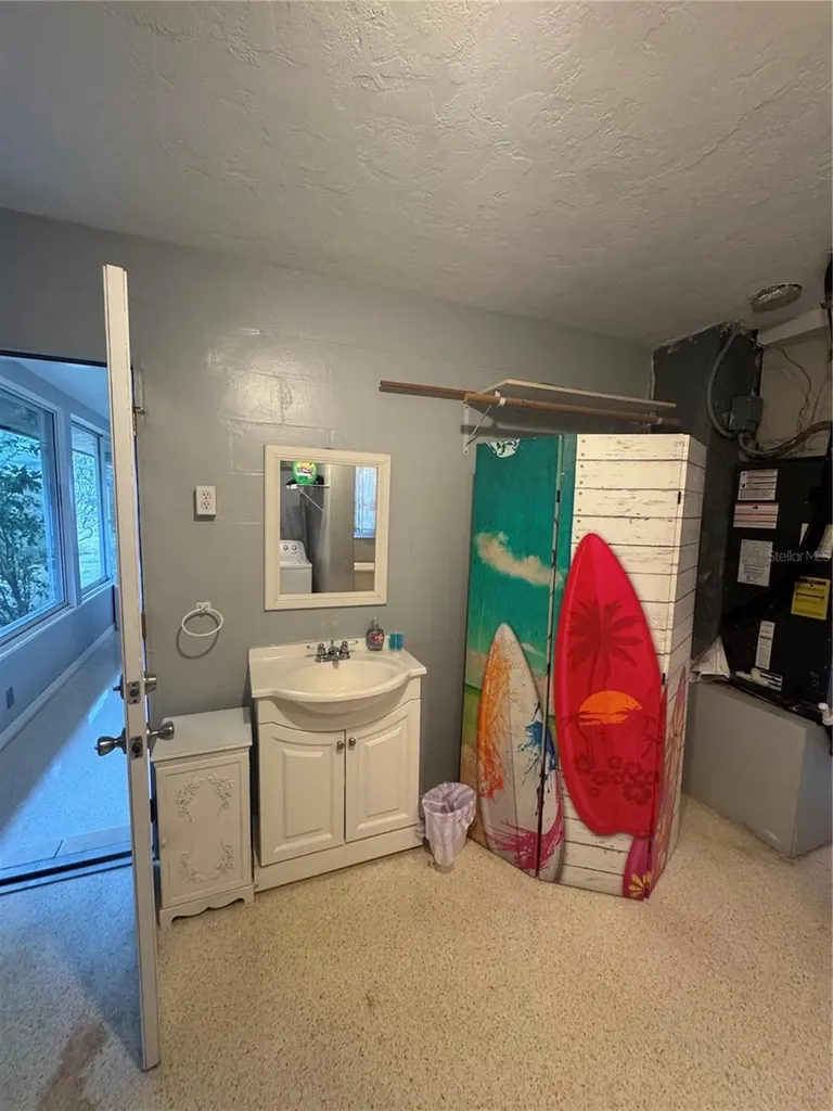 1648 Idle Lane Sarasota FL 34231