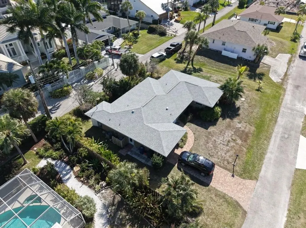 1648 Idle Lane Sarasota FL 34231