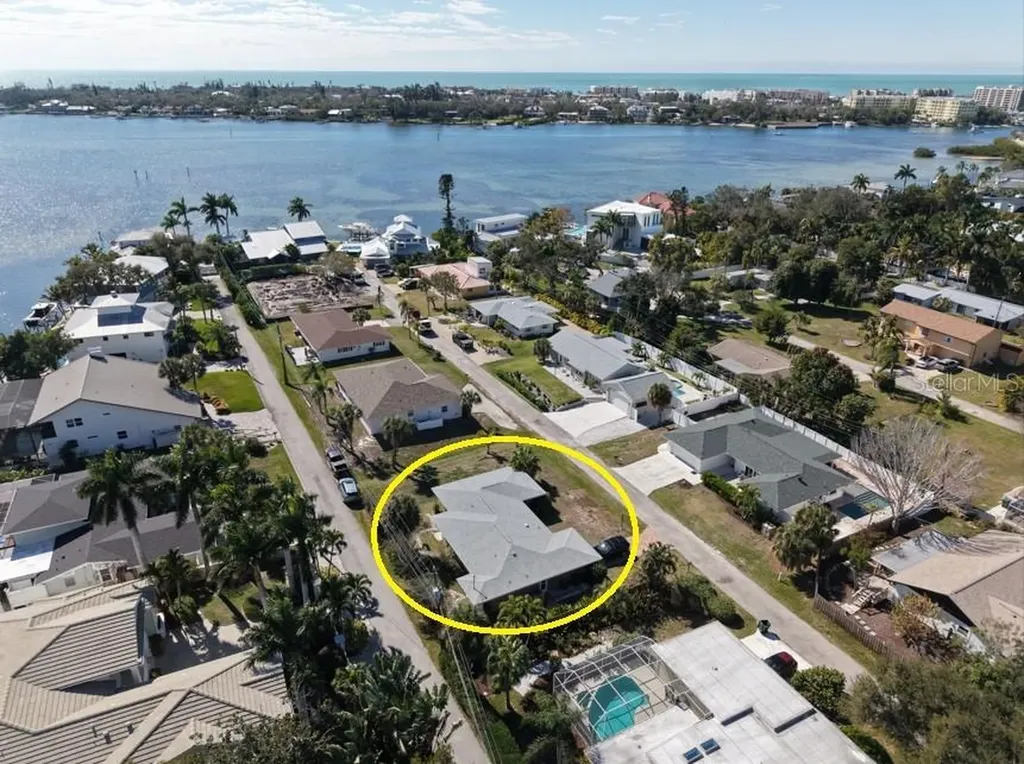 1648 Idle Lane Sarasota FL 34231