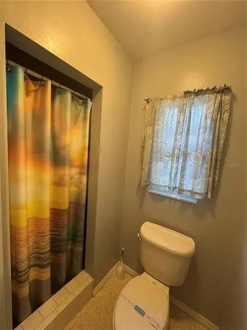 1648 Idle Lane Sarasota FL 34231
