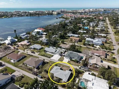 1648 Idle Lane Sarasota FL 34231
