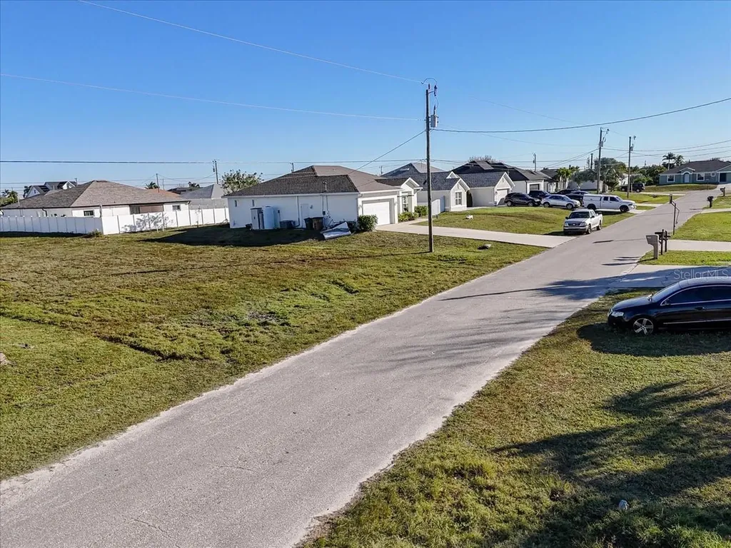1317 NW 9th Terrace Cape Coral FL 33993