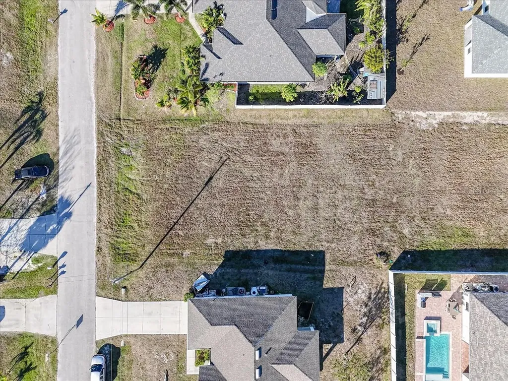 1317 NW 9th Terrace Cape Coral FL 33993