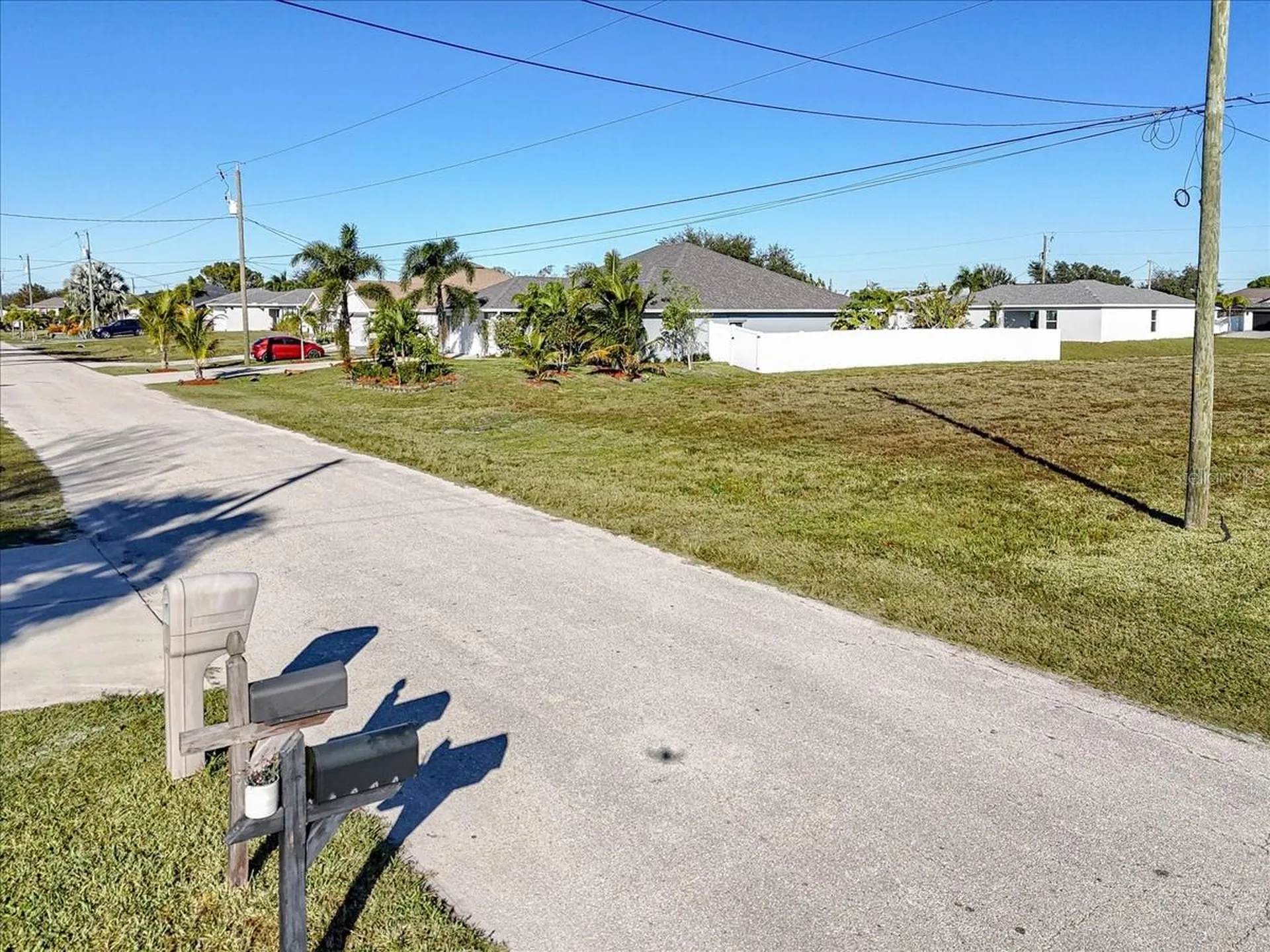 1317 NW 9th Terrace Cape Coral FL 33993