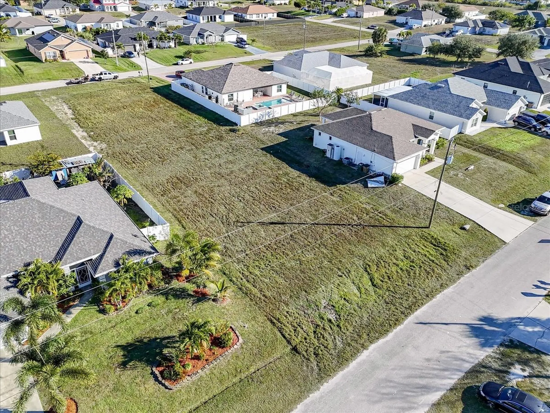 1317 NW 9th Terrace Cape Coral FL 33993