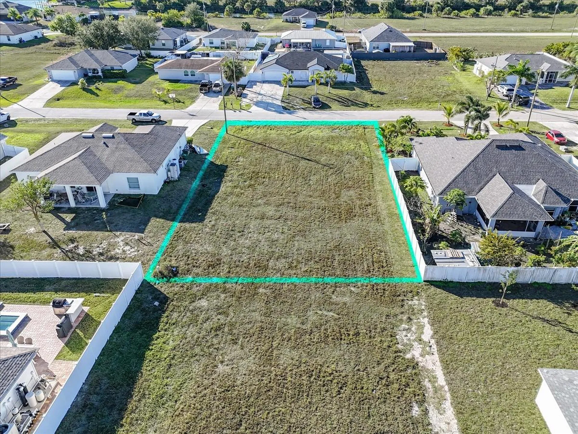 1317 NW 9th Terrace Cape Coral FL 33993