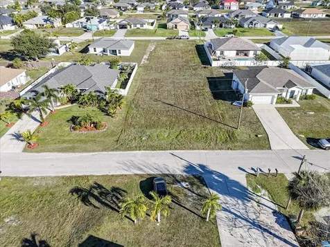 1317 NW 9th Terrace Cape Coral FL 33993