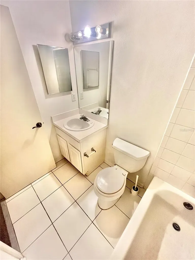1211 Kennewick Court Wesley Chapel FL 33543