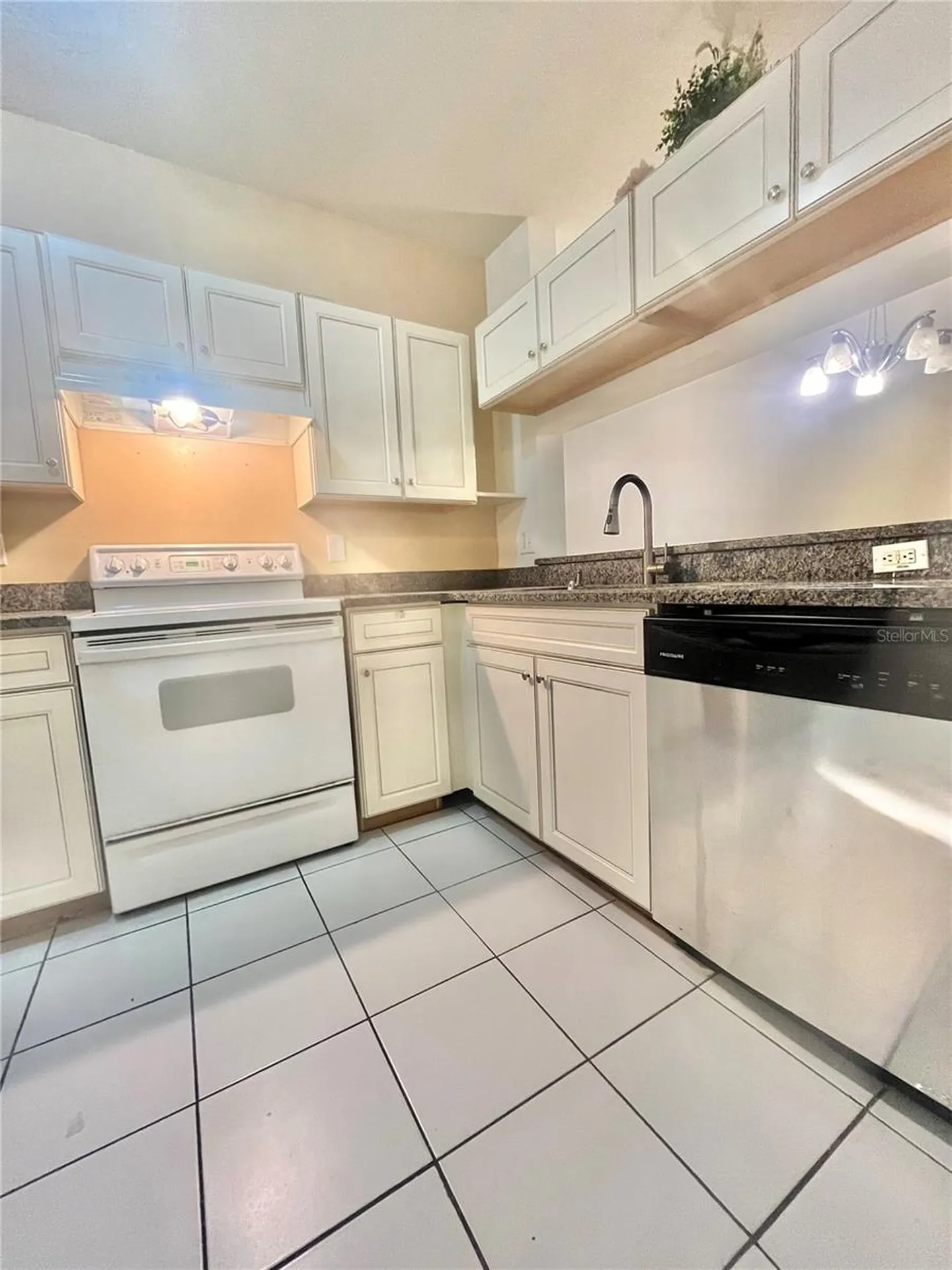 1211 Kennewick Court Wesley Chapel FL 33543