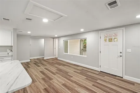 674 N State Road 21 Hawthorne FL 32640