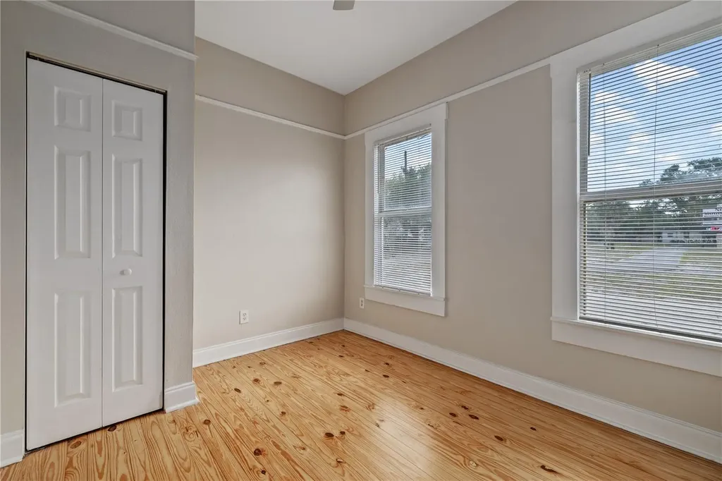 2506 1/2 E Columbus Drive Tampa FL 33605