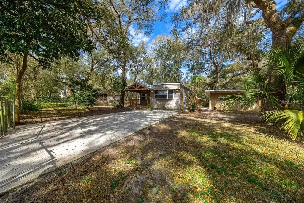 16789 SE 8th Place Silver Springs FL 34488