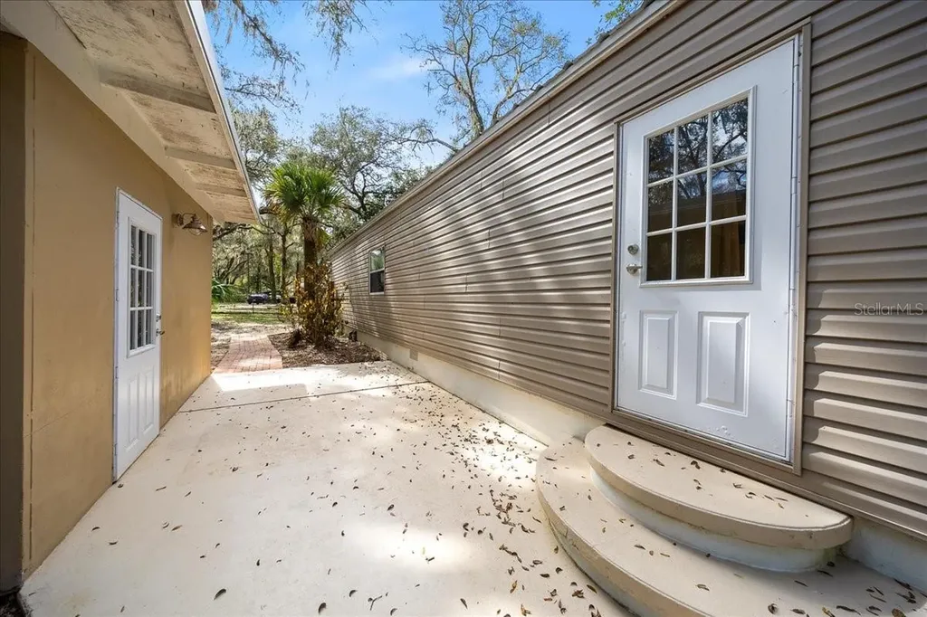 16789 SE 8th Place Silver Springs FL 34488