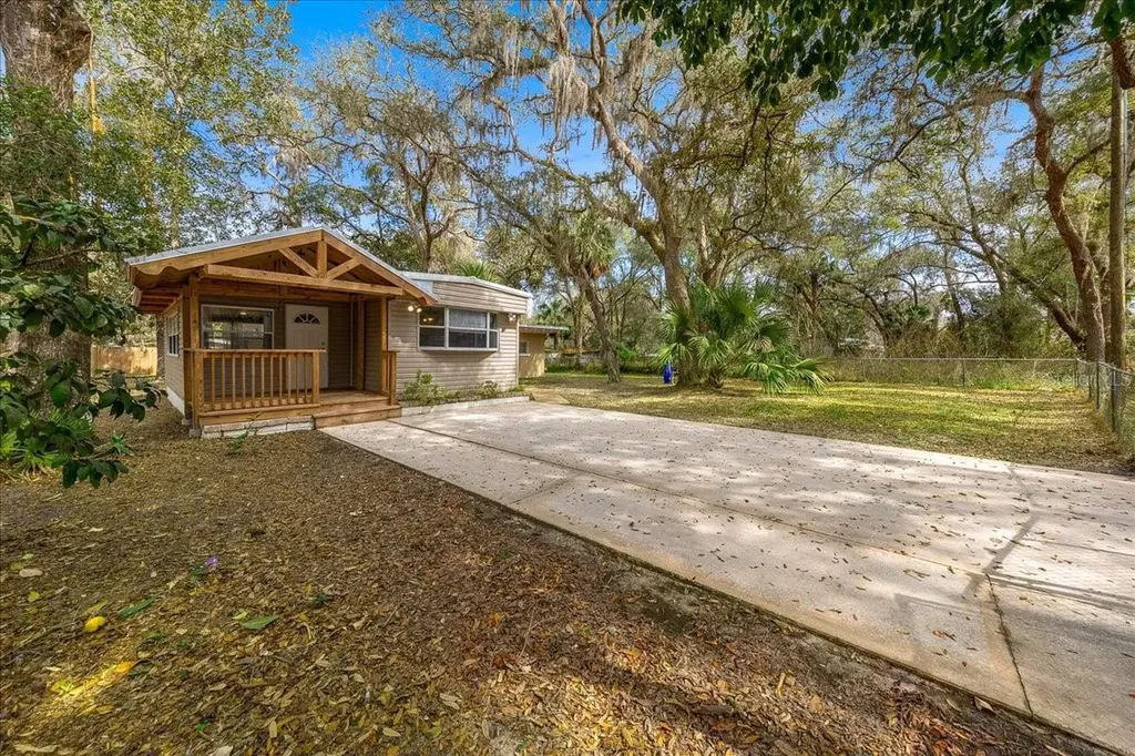 16789 SE 8th Place Silver Springs FL 34488