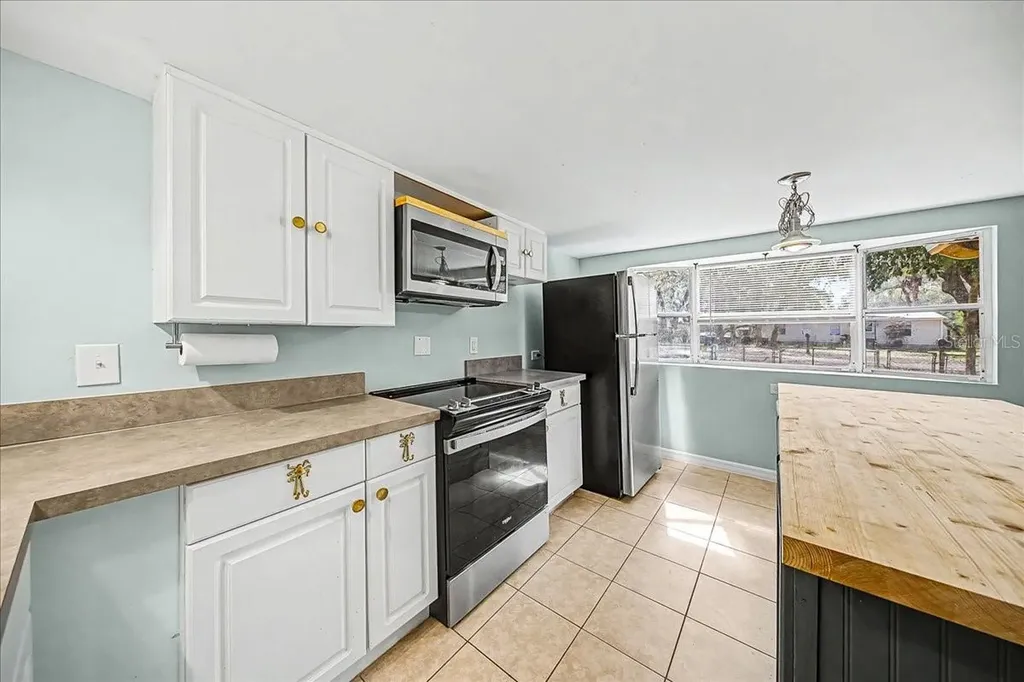 16789 SE 8th Place Silver Springs FL 34488