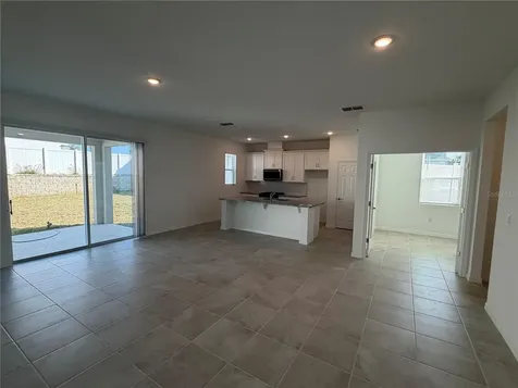 6704 Golden Eagle Boulevard Howey In The Hills FL 34737