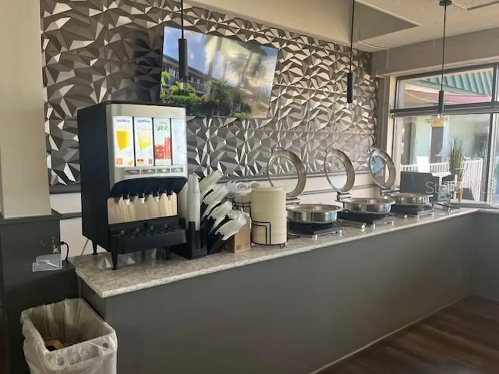 7150 N Tamiami Trail Sarasota FL 34243