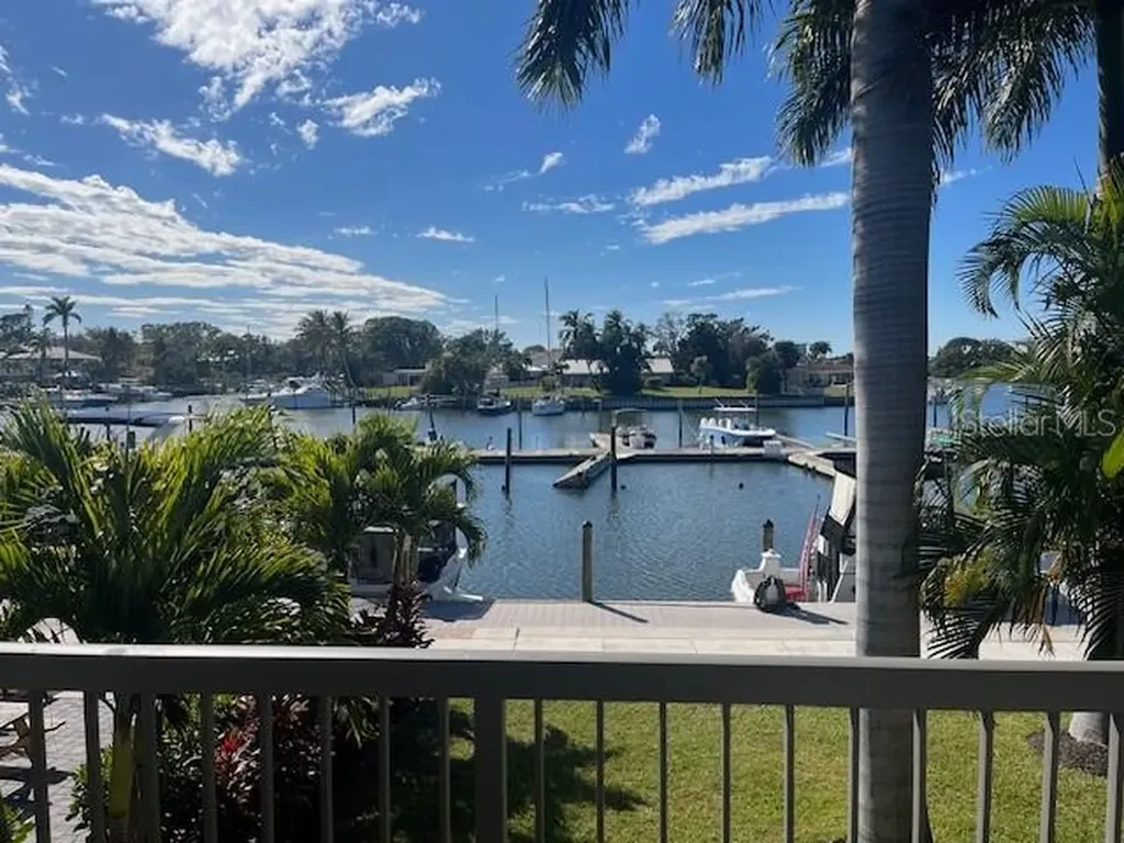 7150 N Tamiami Trail Sarasota FL 34243