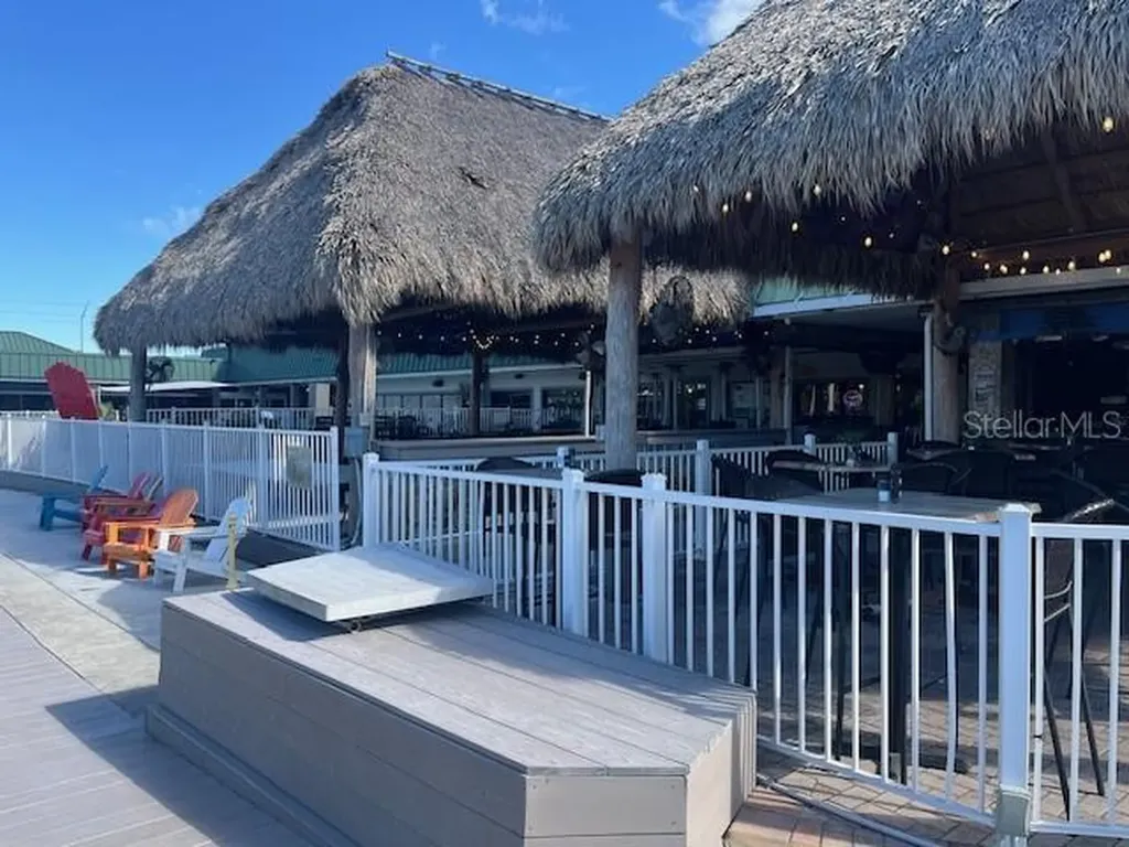 7150 N Tamiami Trail Sarasota FL 34243