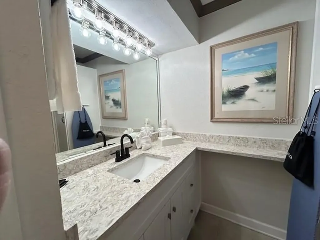 7150 N Tamiami Trail Sarasota FL 34243