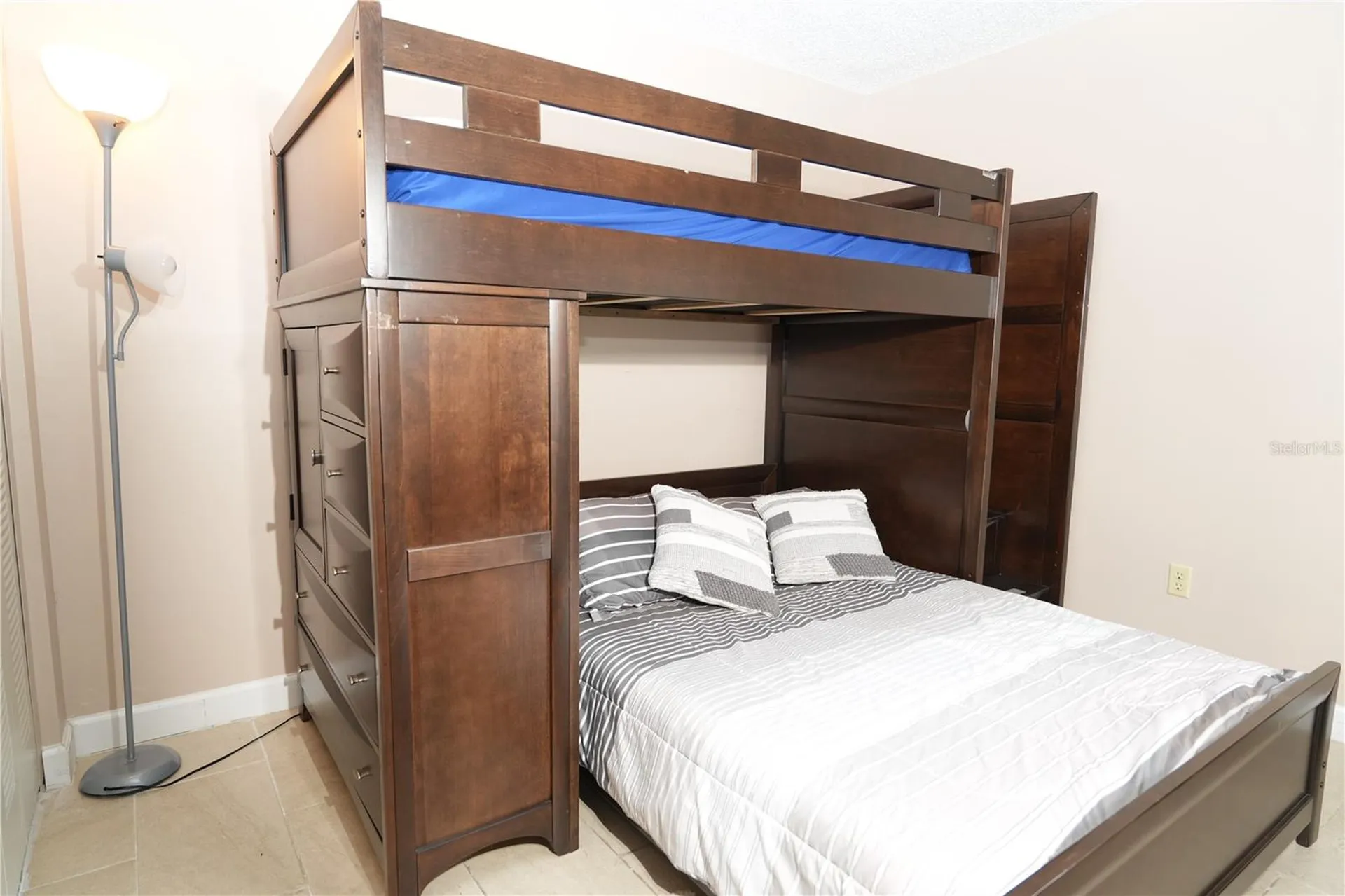 3276 Candle Ridge Court Orlando FL 32822