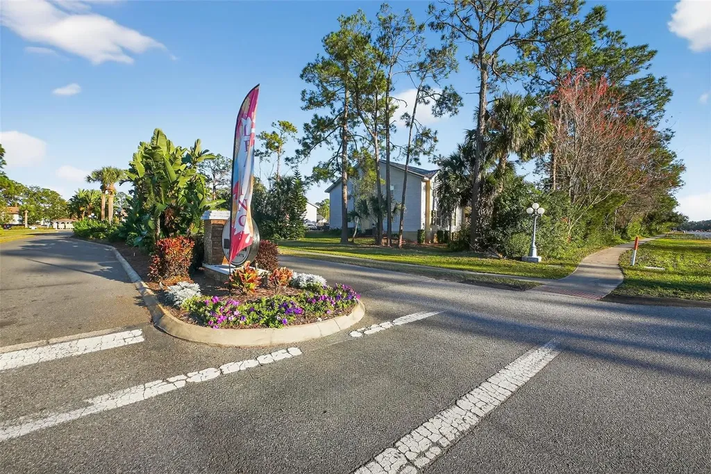 101 Bent Tree Drive Daytona Beach FL 32114