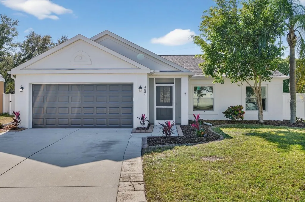 4604 56th Terrace E Bradenton FL 34203