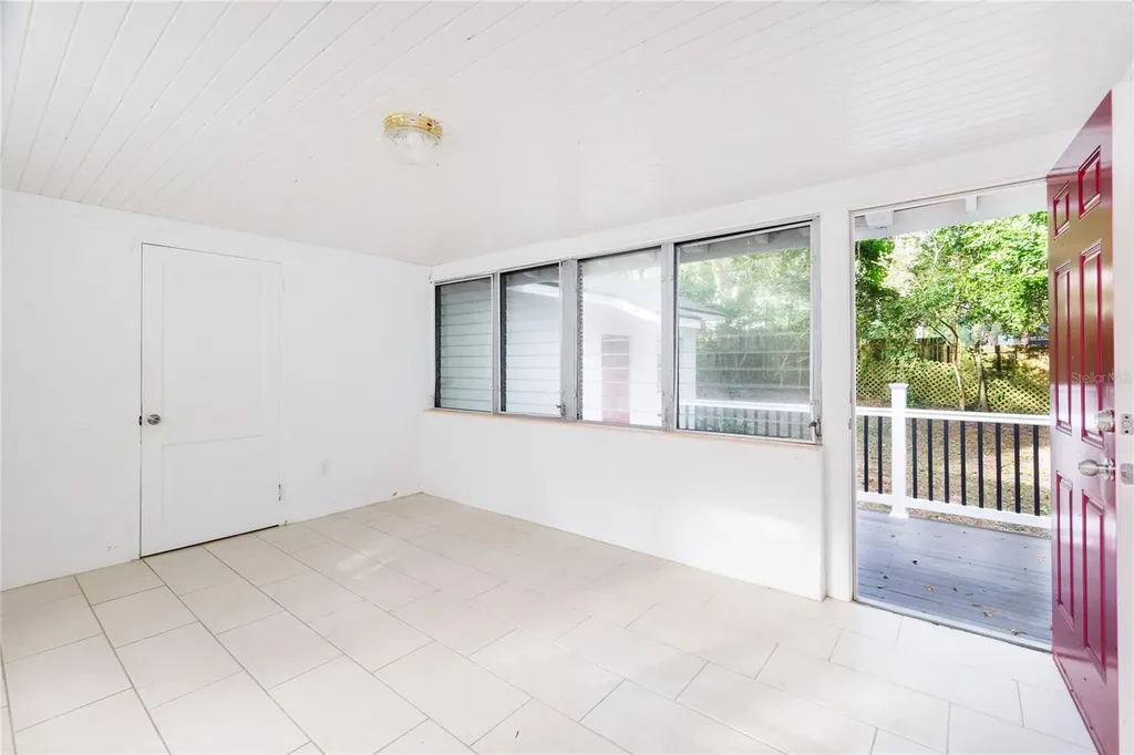 920 NW 20th Street Gainesville FL 32603