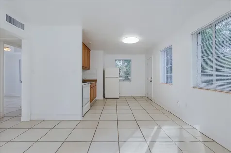 920 NW 20th Street Gainesville FL 32603
