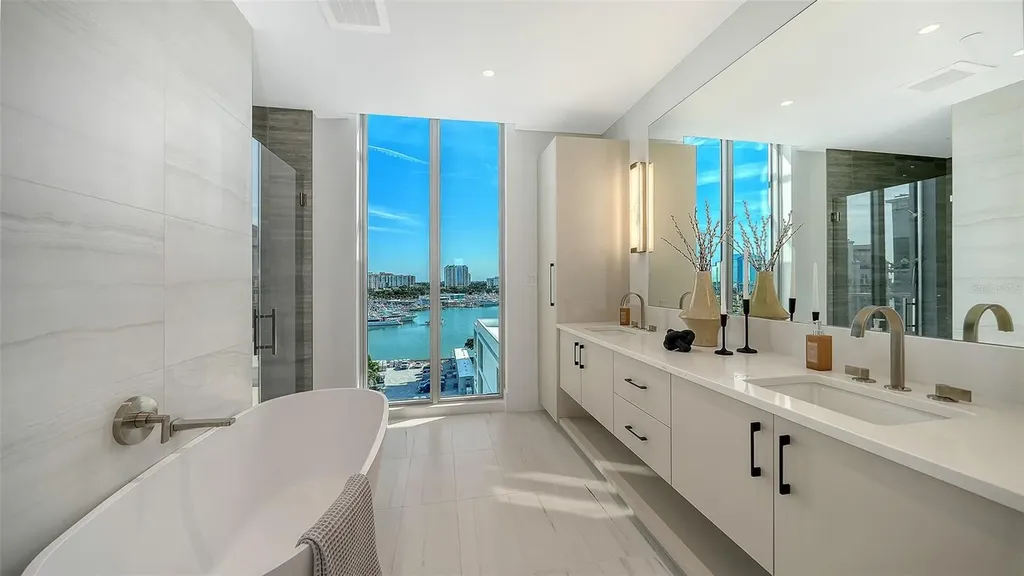 253 Golden Gate Point Sarasota FL 34236