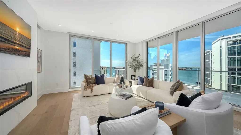 253 Golden Gate Point Sarasota FL 34236