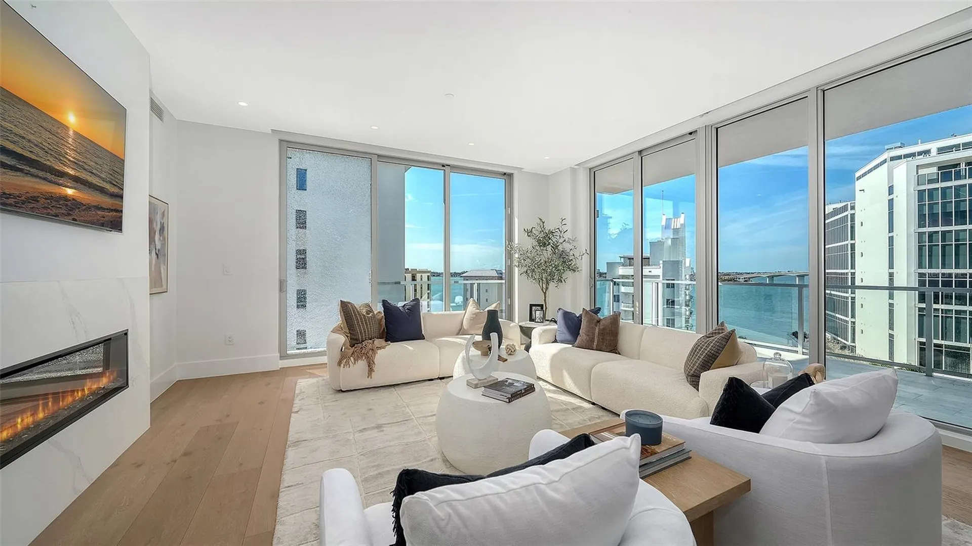 253 Golden Gate Point Sarasota FL 34236