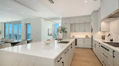 253 Golden Gate Point Sarasota FL 34236